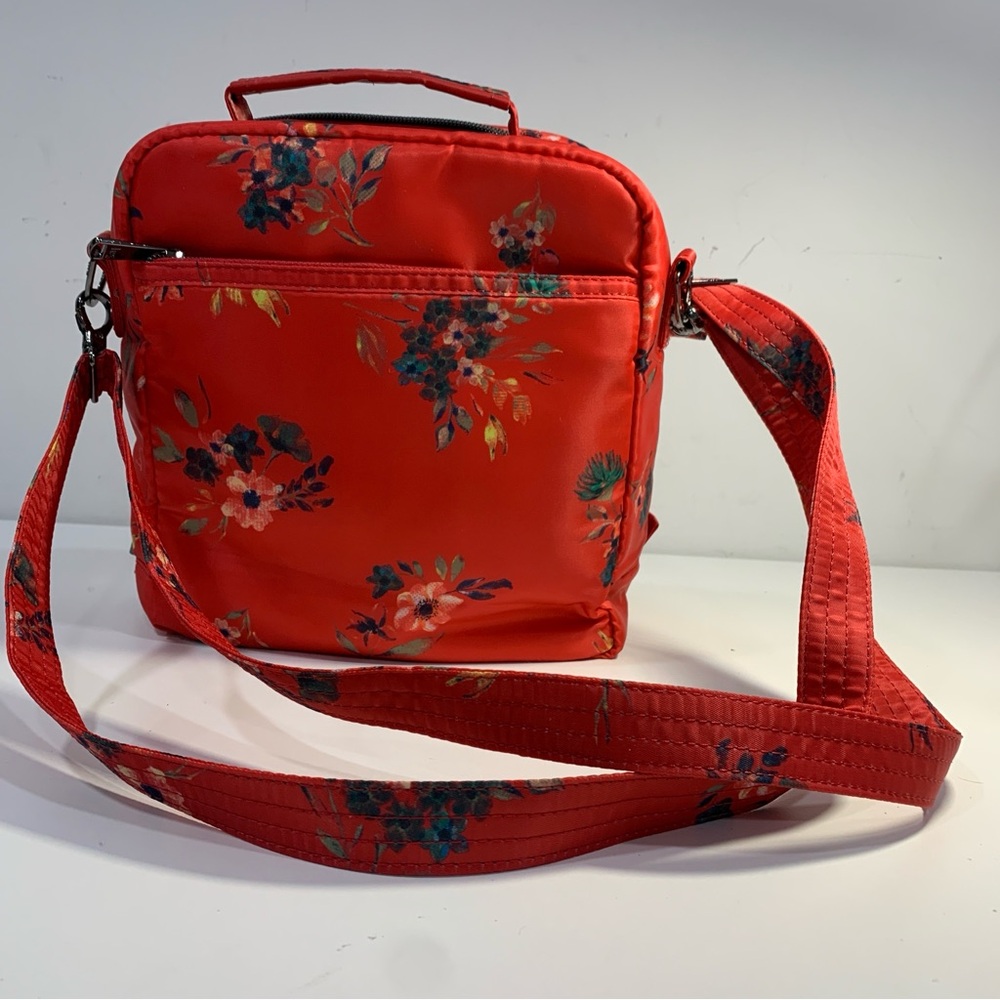 Lug Ranger Crossbody Purse Adjustable Strap Multi Pockets Quilted Bouquet Red - Picture 6 of 16